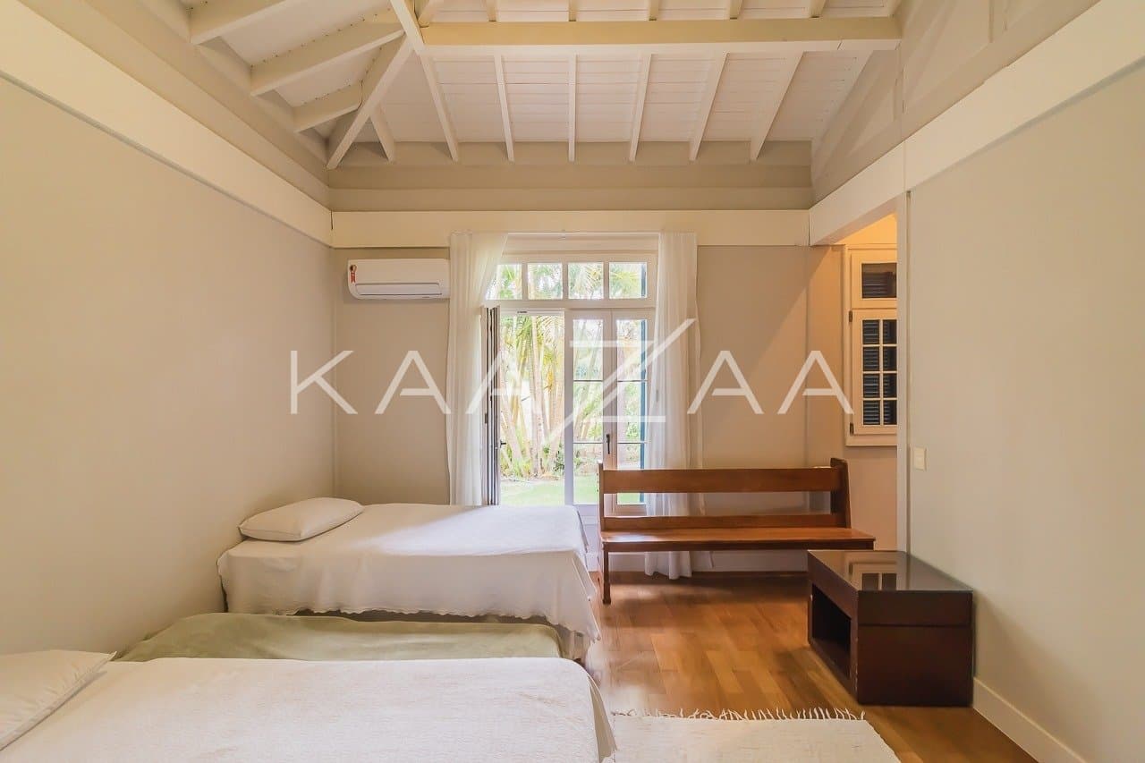 Linda paisagem e ares coloniais são o charme desta casa no condomínio Quinta da Baroneza. - Foto 51
