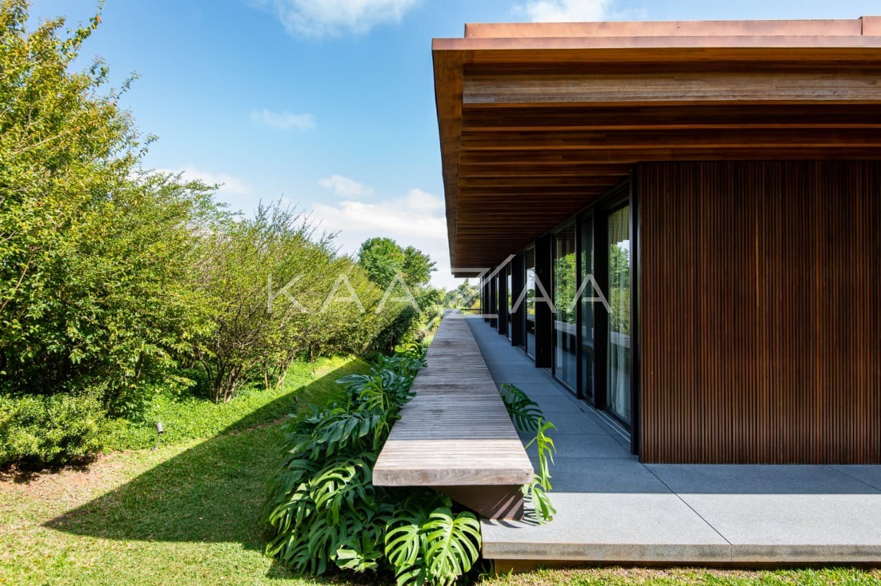 Luz, arquitetura, sofisticação: uma casa modelo na Quinta da Baroneza - Foto 20