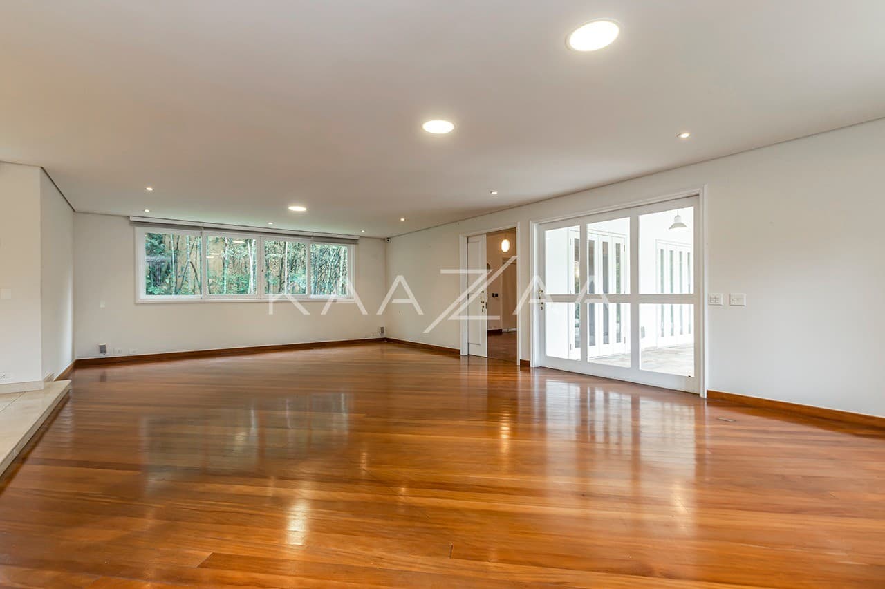 Para esquecer que está em São Paulo. Casa enorme cercada por verde no Real Parque. - Foto 8