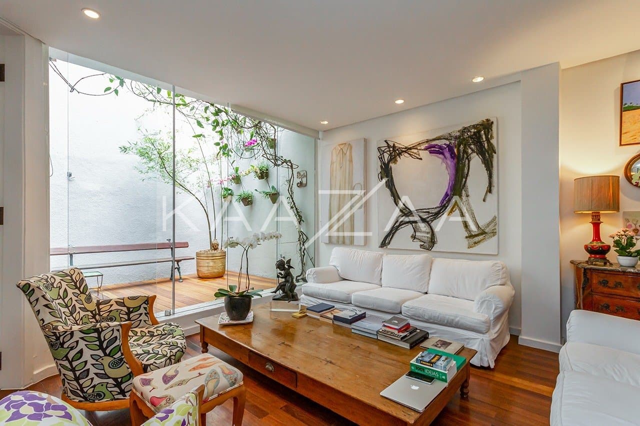 Uma casa de vila cheia de bossa no coração do Jardins. - Foto 1