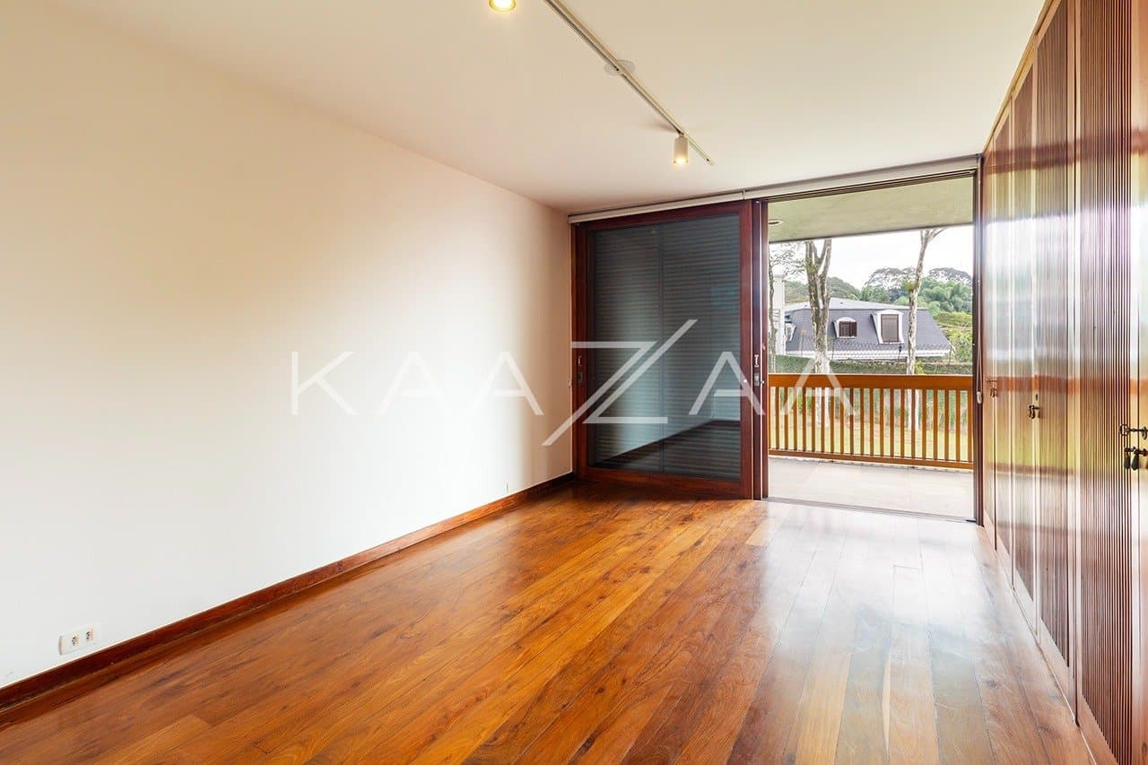 Amplitude e elegância nesta casa em Cidade Jardim. - Foto 17