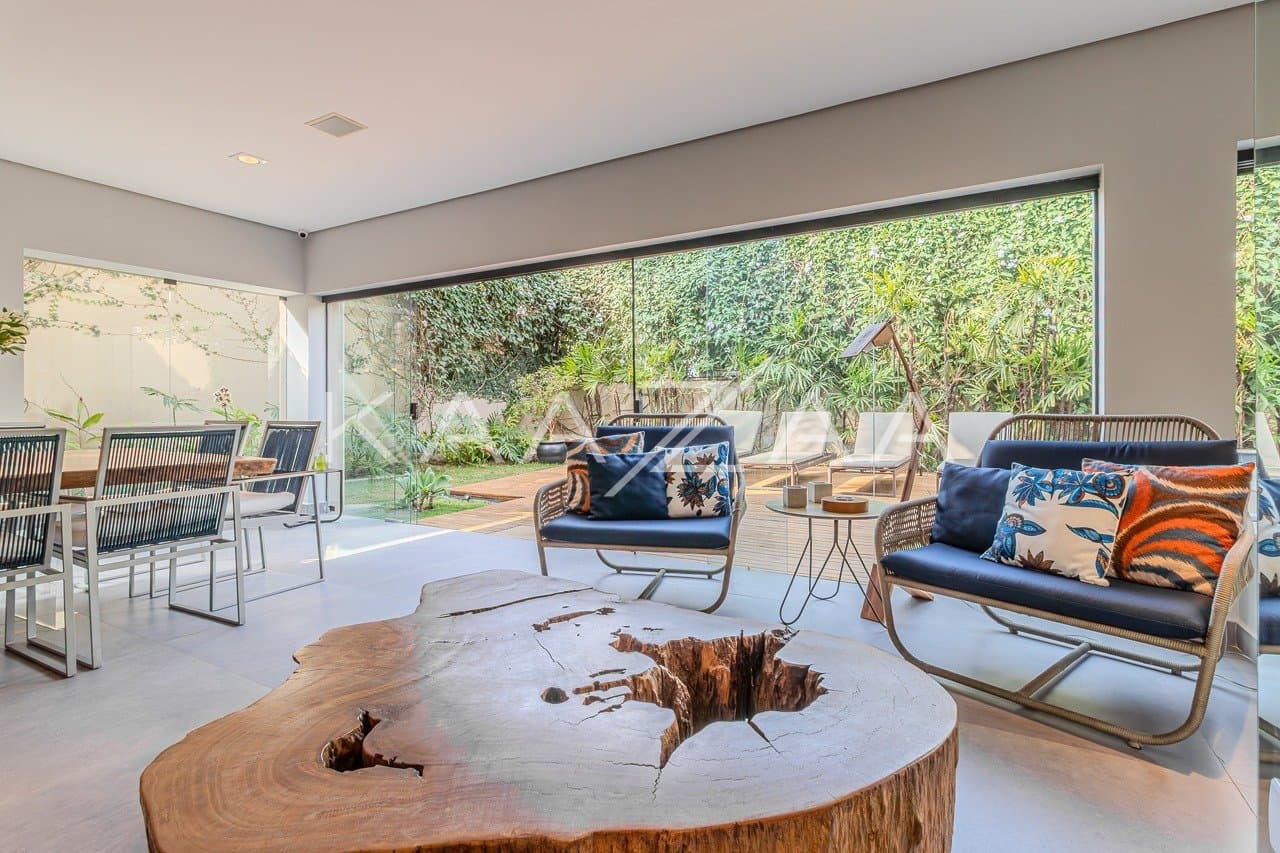 Casa completa em lazer, amplitude e privacidade, com 5 suítes. Em ótima localização na Cidade Jardim. - Foto 7