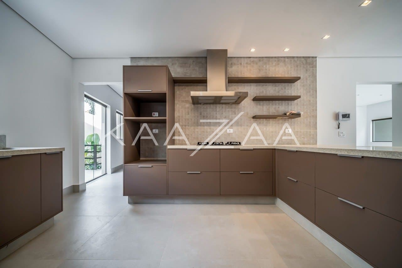 Venha conhecer essa casa e transforme-a no seu refúgio de tranquilidade no Jardim Guedala. - Foto 23