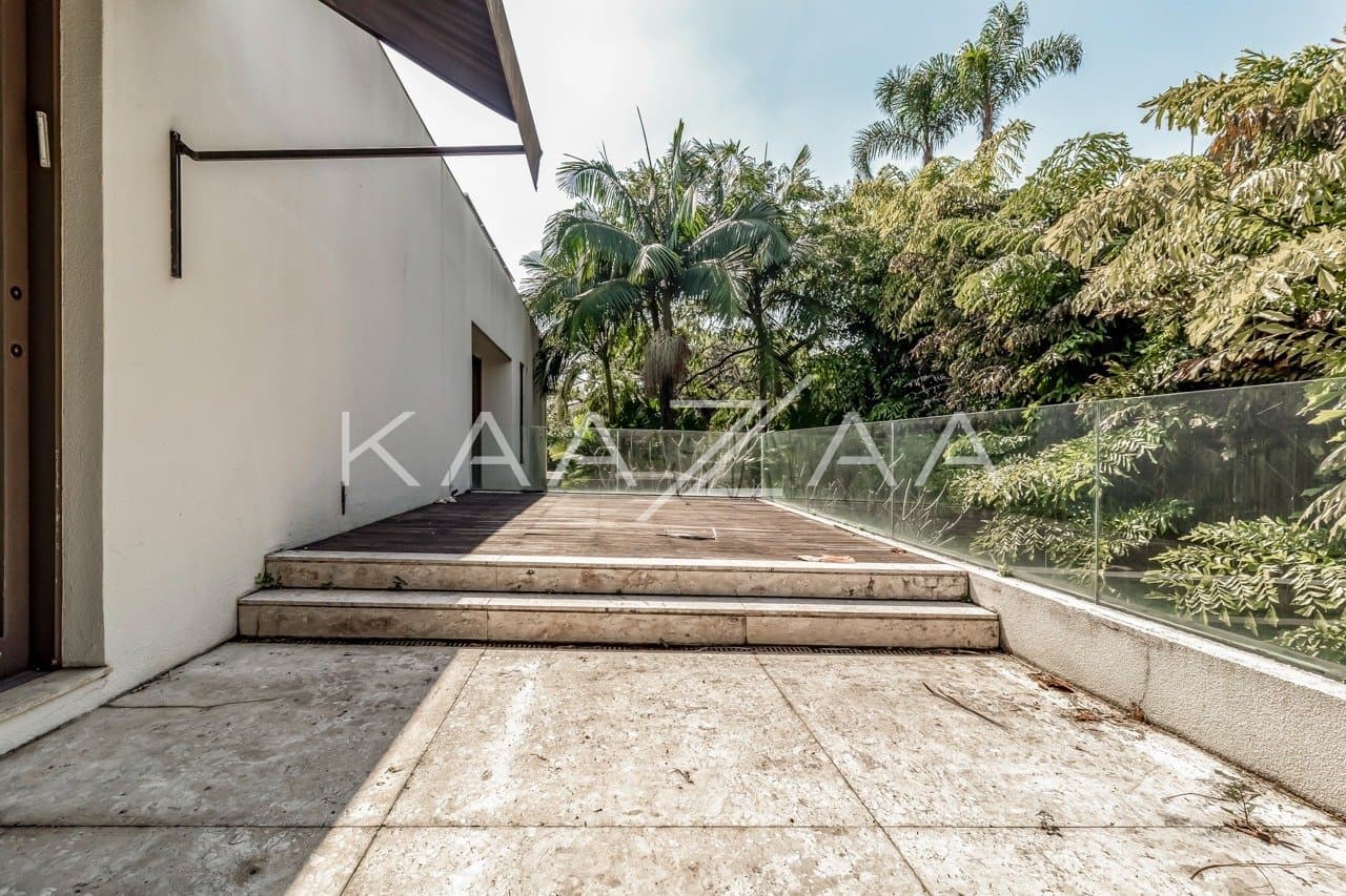 Localização cobiçada e arquitetura contemporânea. Casa extraordinária no Jardim Europa. - Foto 21