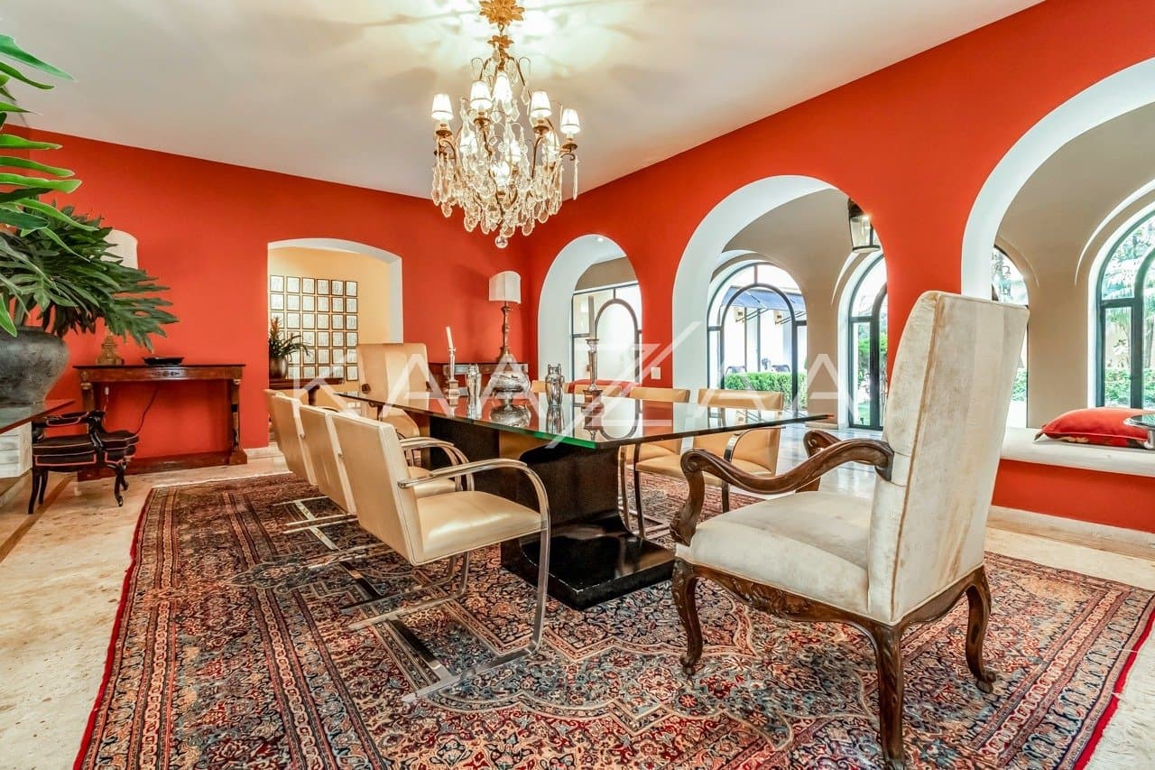 Casa deliciosa com lindo jardim e 4 suítes. Reformada, no Jardim Guedala. - Foto 18