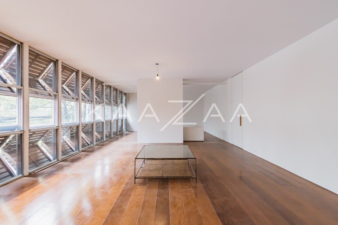 Em uma localização incrível no Jardins, venha viver neste apartamento em prédio icônico. - Foto 2
