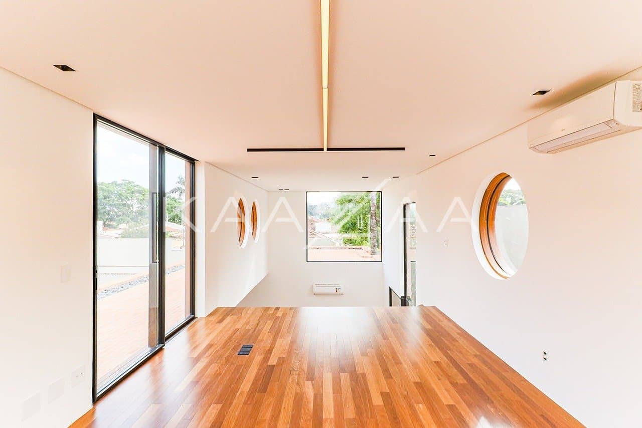 Design único e espaços cheios de personalidade nesta casa autoral no Jardim Paulista. - Foto 36