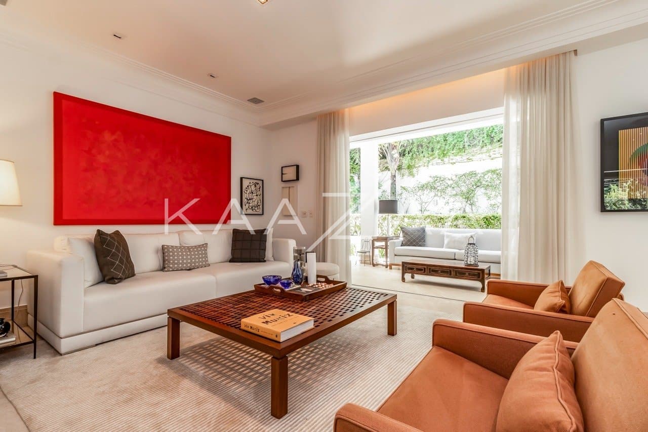 Diversos ambientes agradáveis para uma vida sossegada, nesta casa de condomínio no Jardim Guedala. - Foto 11