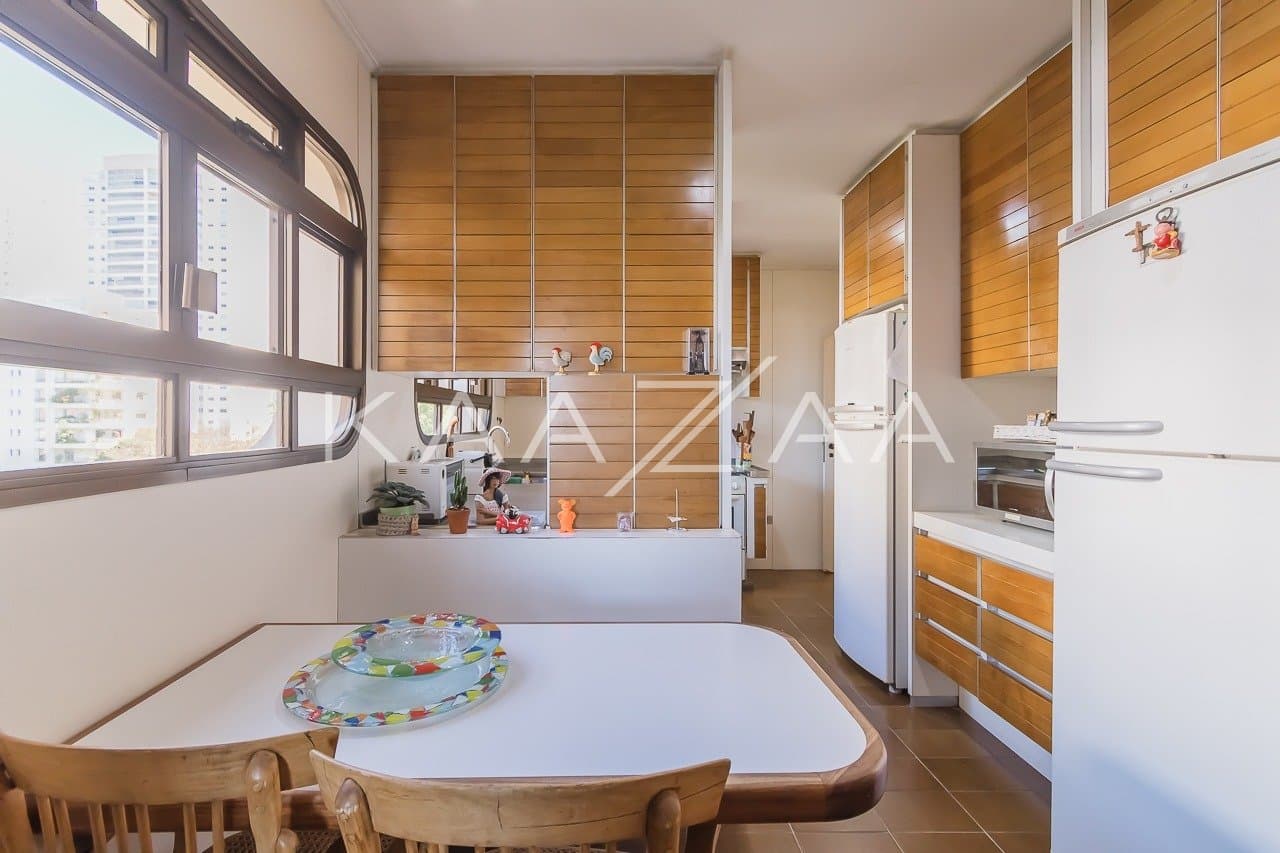 Apartamento com infinitas possibilidades e ótima localização em Alto de Pinheiros. - Foto 8