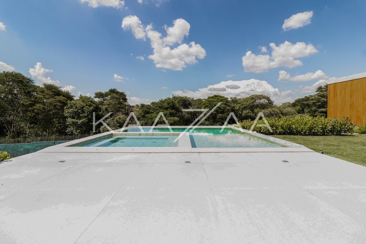 Casa em elegante diálogo com a natureza na Baroneza - Foto 3