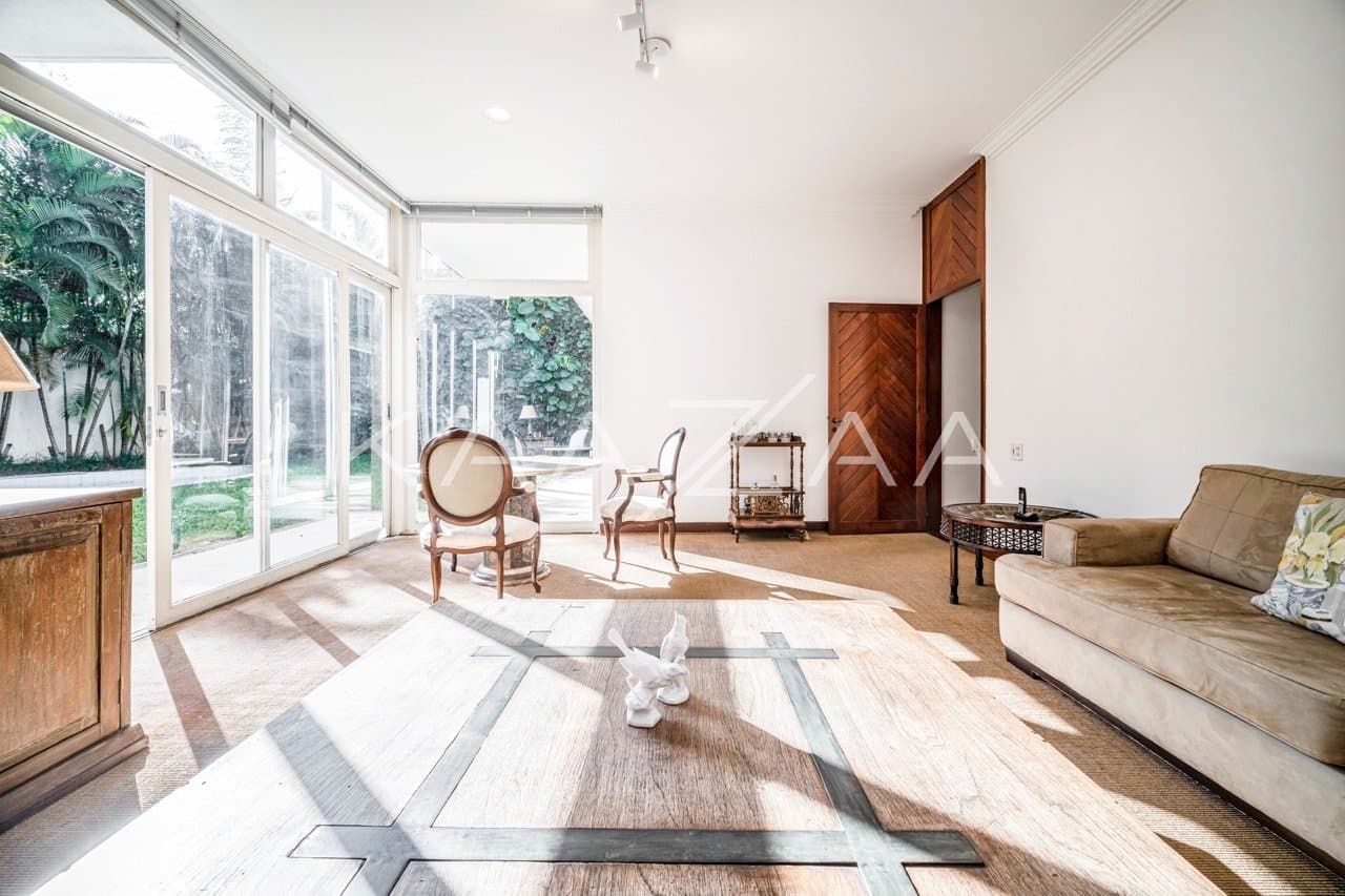 Excelente casa modernista, com lindo jardim em um amplo terreno no Jardim Europa. - Foto 14
