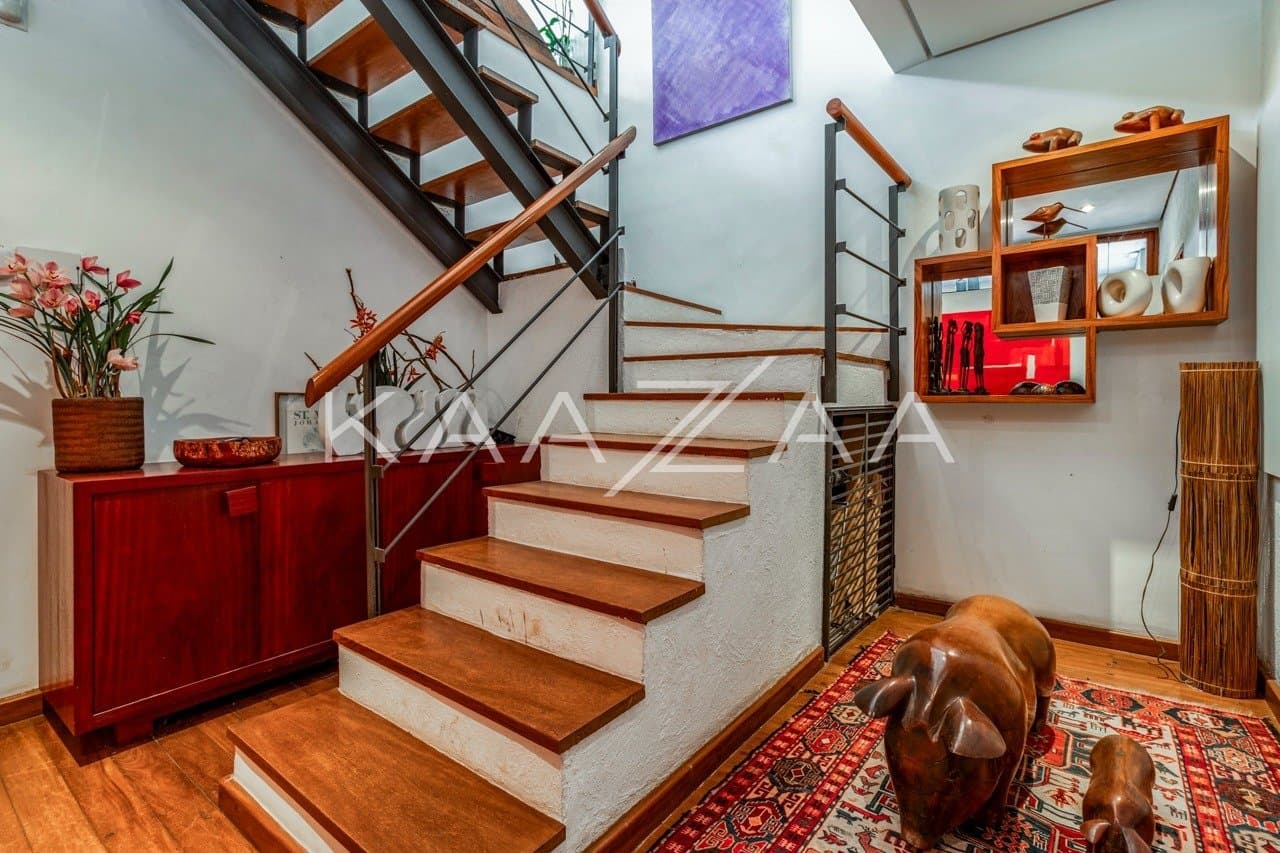 Casa ensolarada com vista arborizada em Alto de Pinheiros. - Foto 19